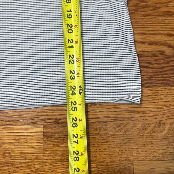 Lululemon Swiftly Tech Long Sleeve 2.0 Tempo Stripe White Black Size 6 - Picture 9 of 9